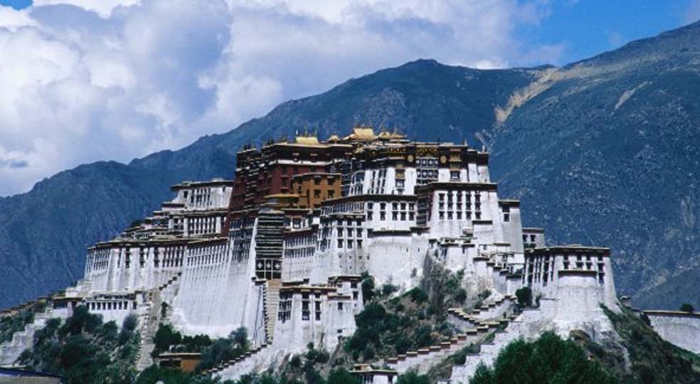 Yak Hotel Lhasa 003.jpg